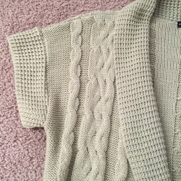 NY&CO | Knit Sweater Vest - Picture 3 of 4